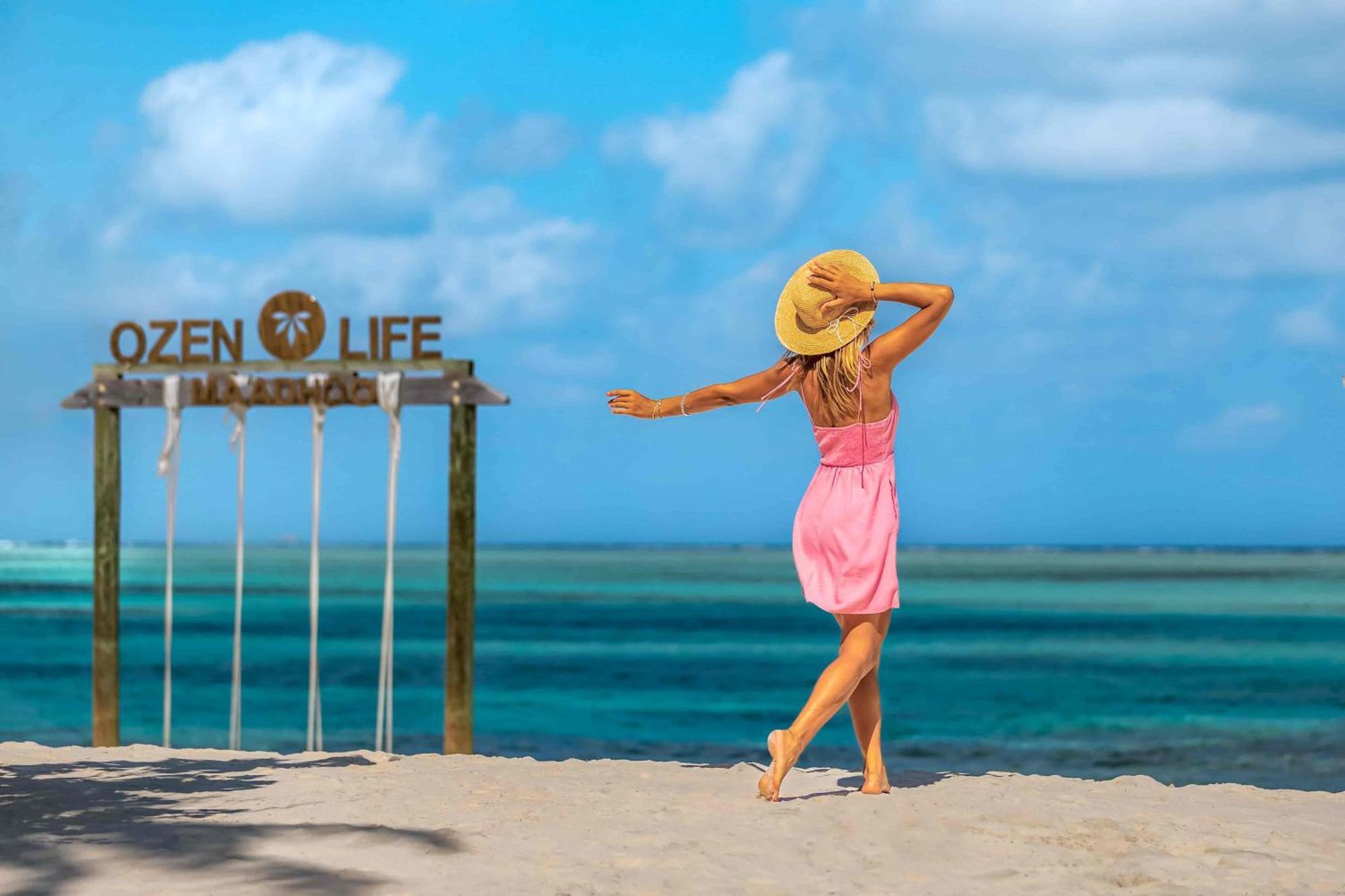Ozen Life Maadhoo Hotell Maadhoo  Exteriör bild